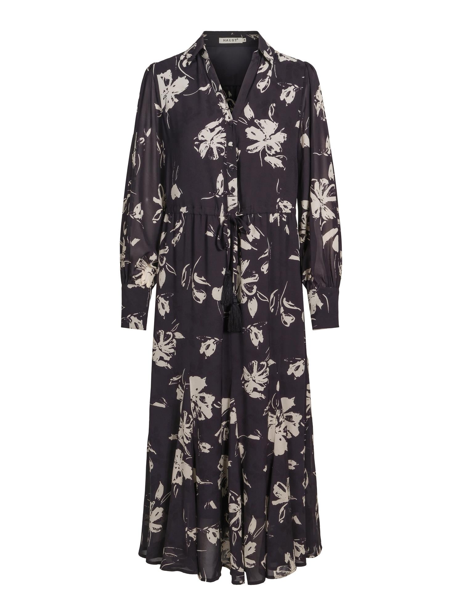 Long dress with wide skirt Blomstrete