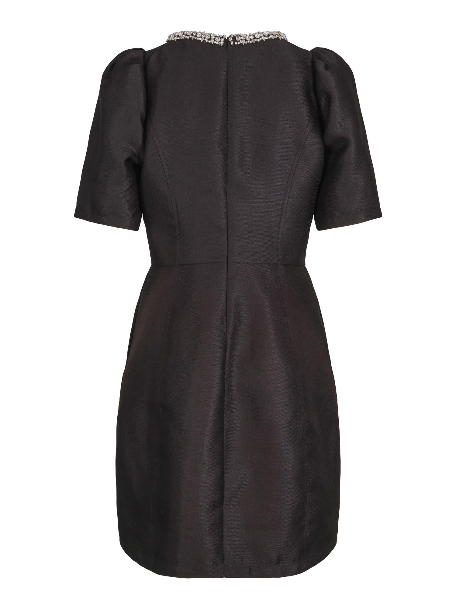 Detailed structure dress Sort