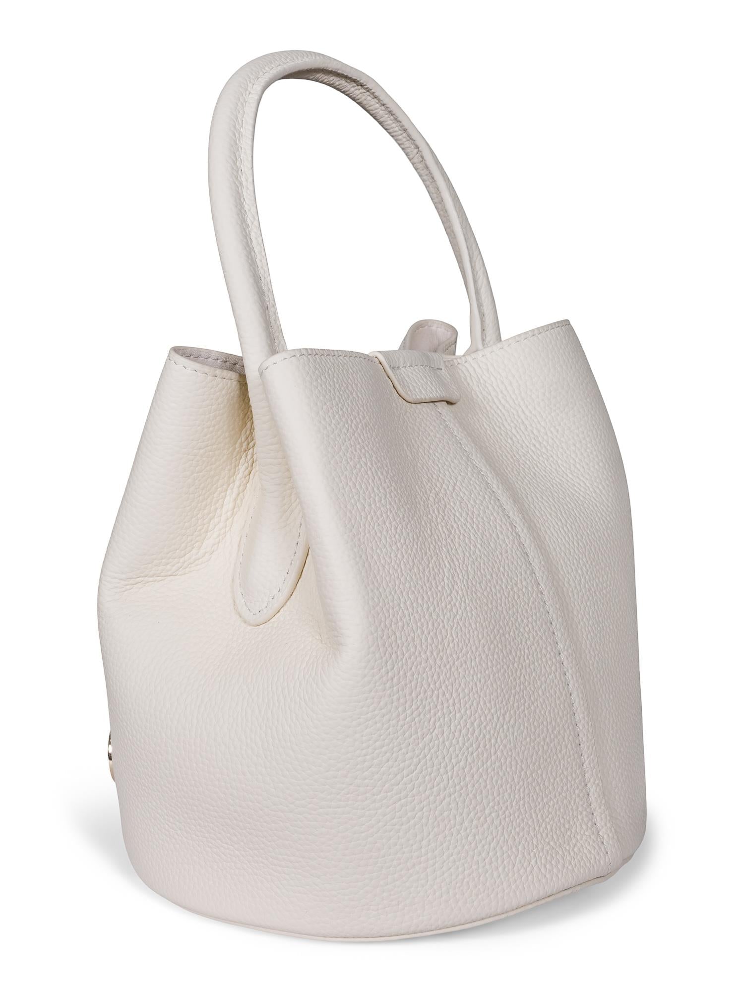 Leather pompadur White