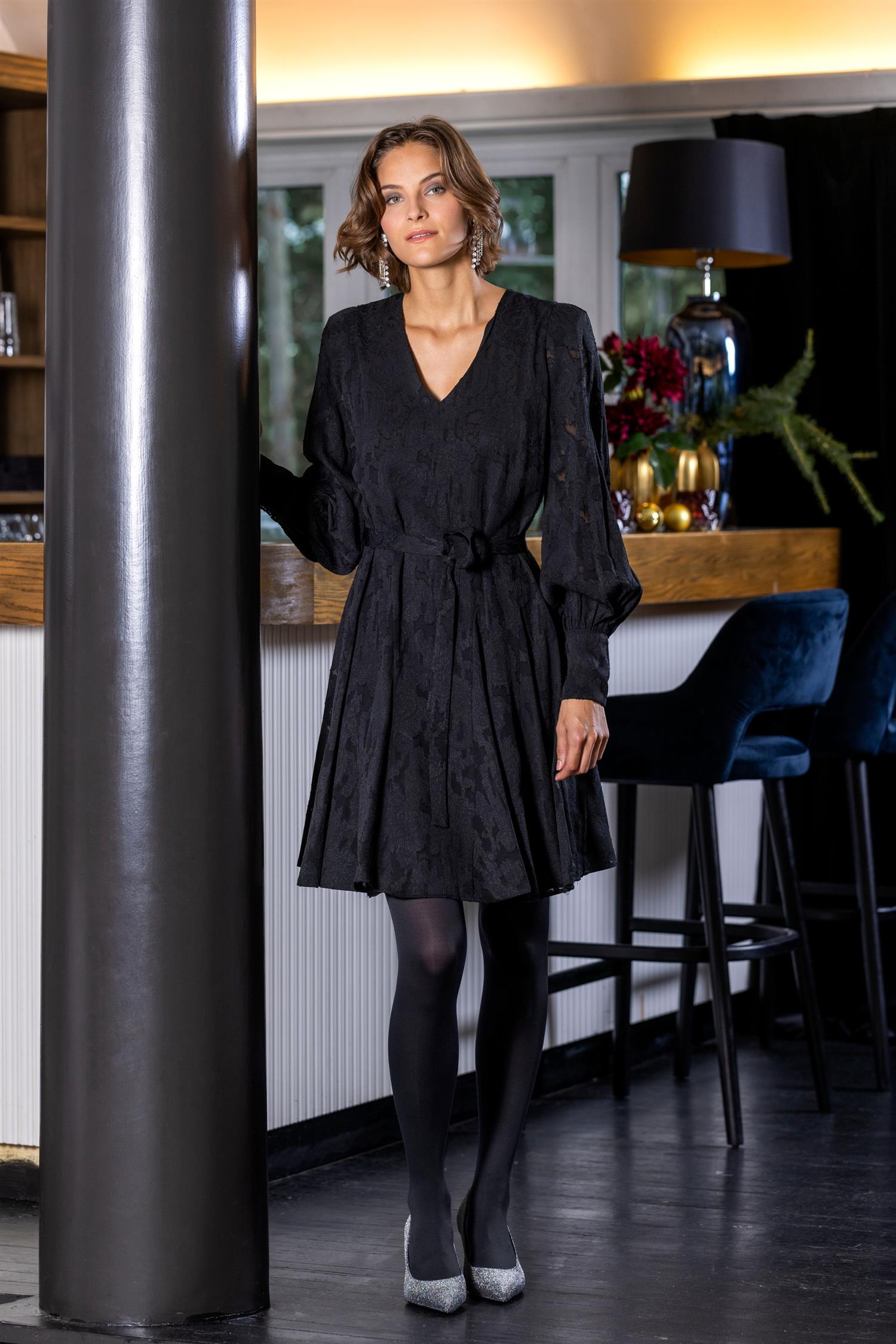 Fashion V-neck dress Black