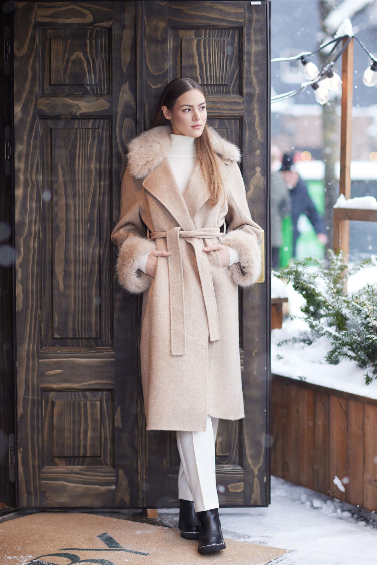 Fab wool coat w/faux fur Sand melert