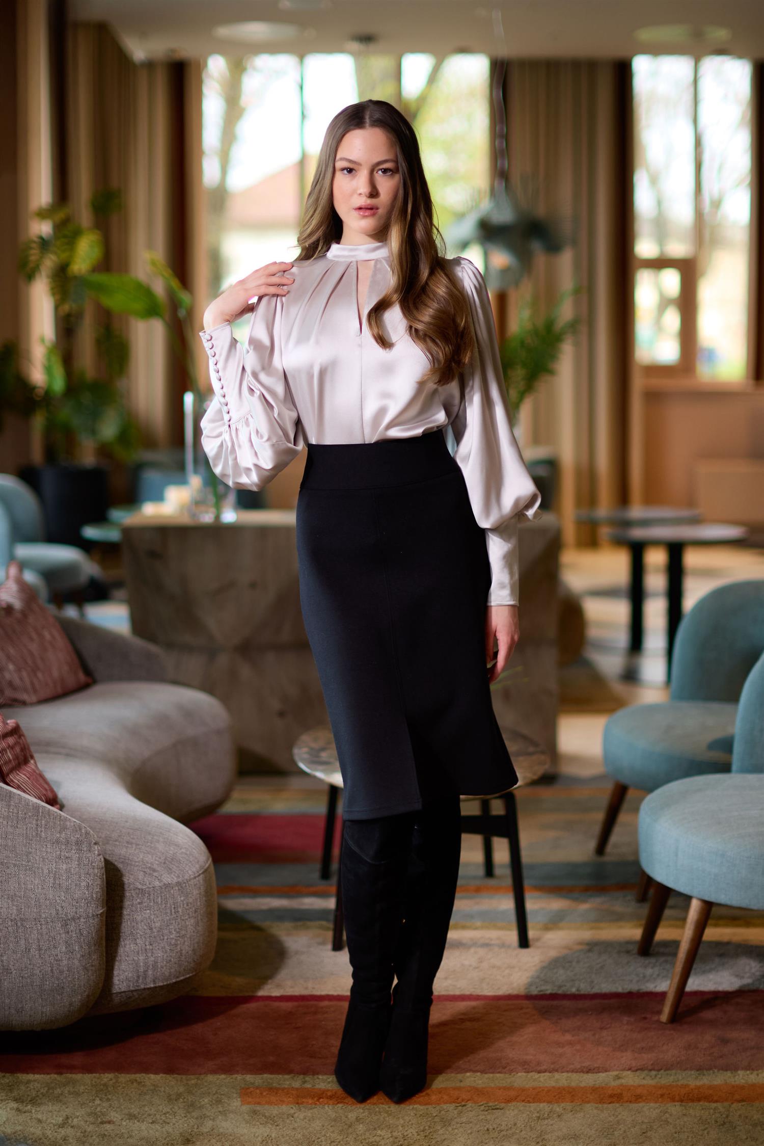 Front slit skirt Sort