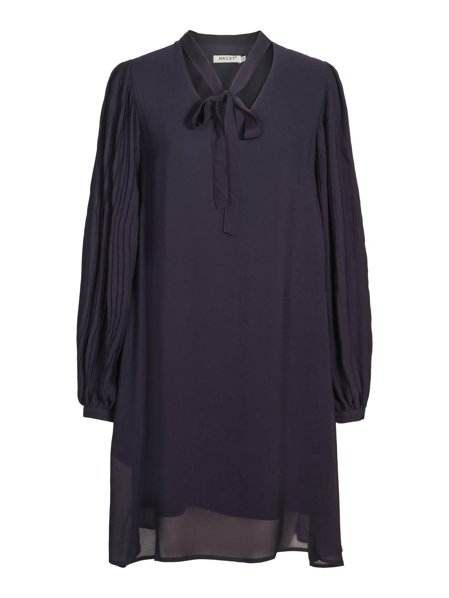 Pleated dress Marineblå