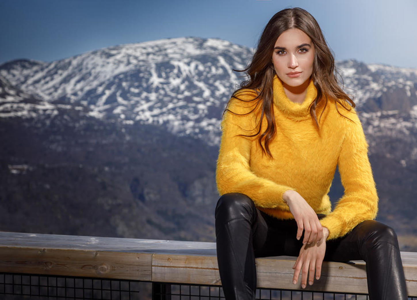 Fashion pullover Golden