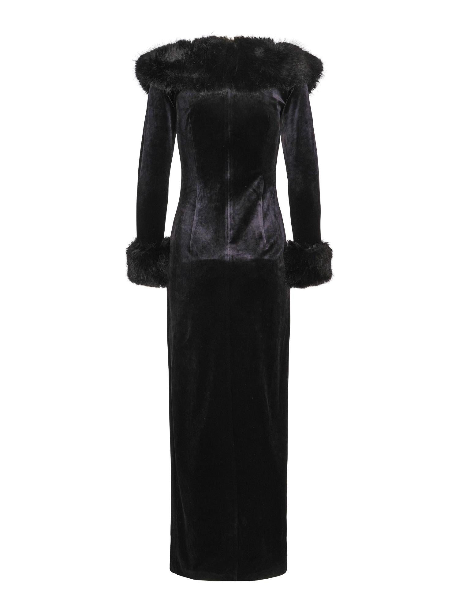 Long velvet dress Sort
