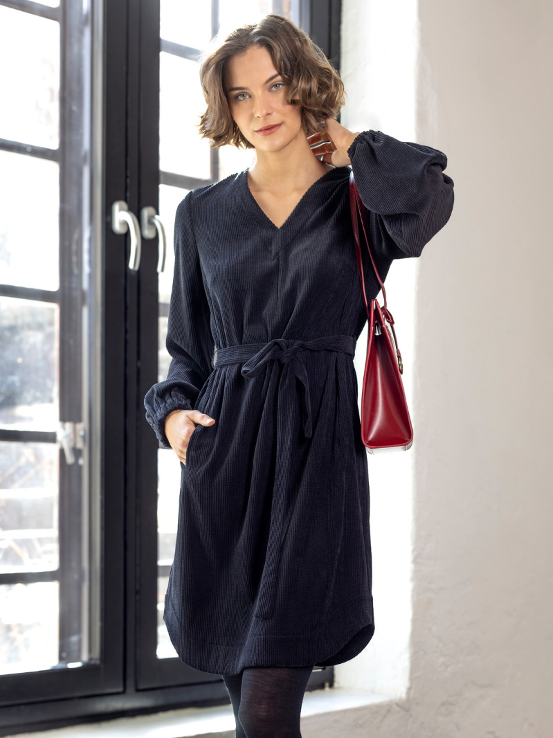 Casual everyday dress Black