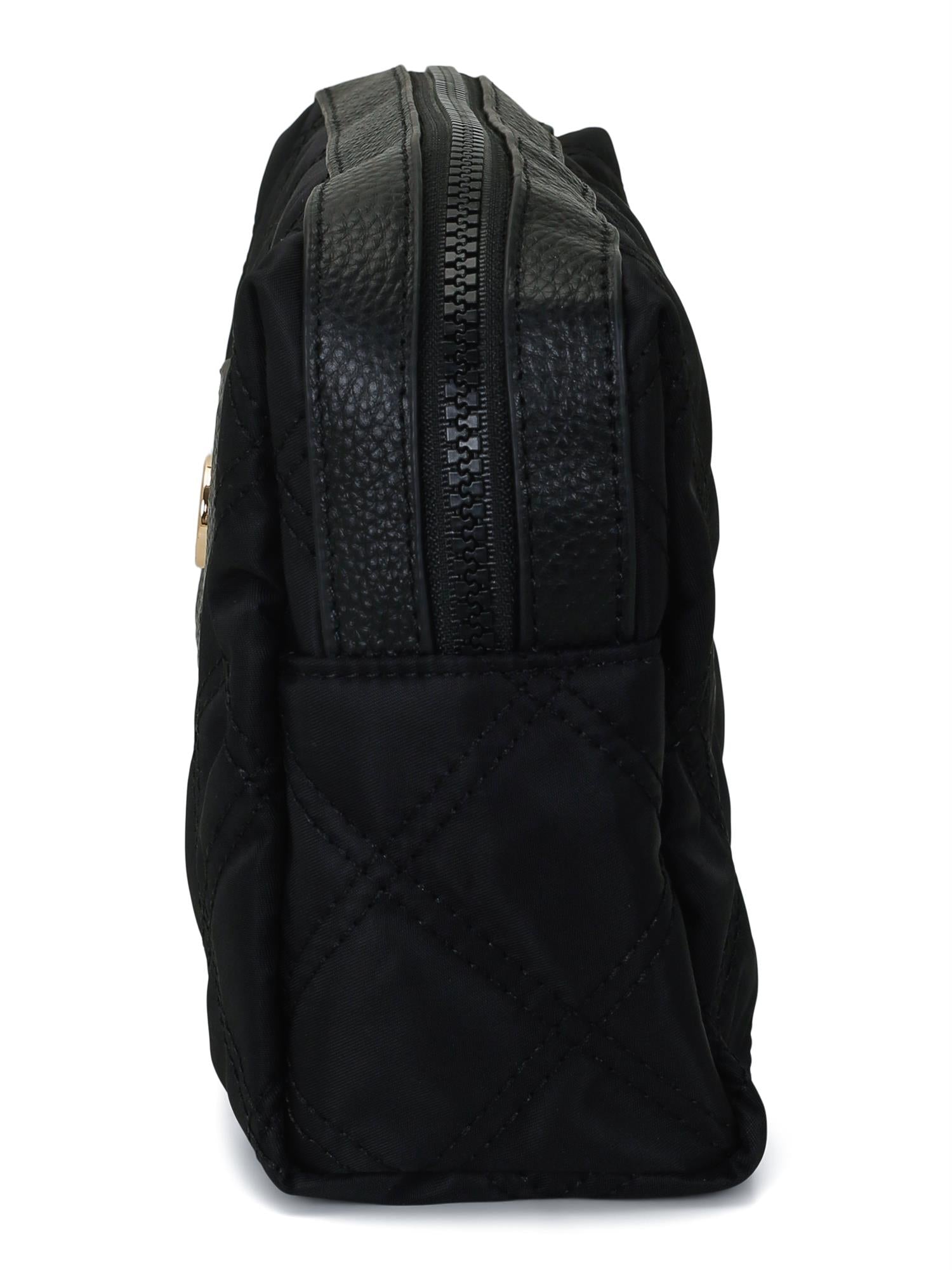 55-896 Quilted toilet bag  Sort