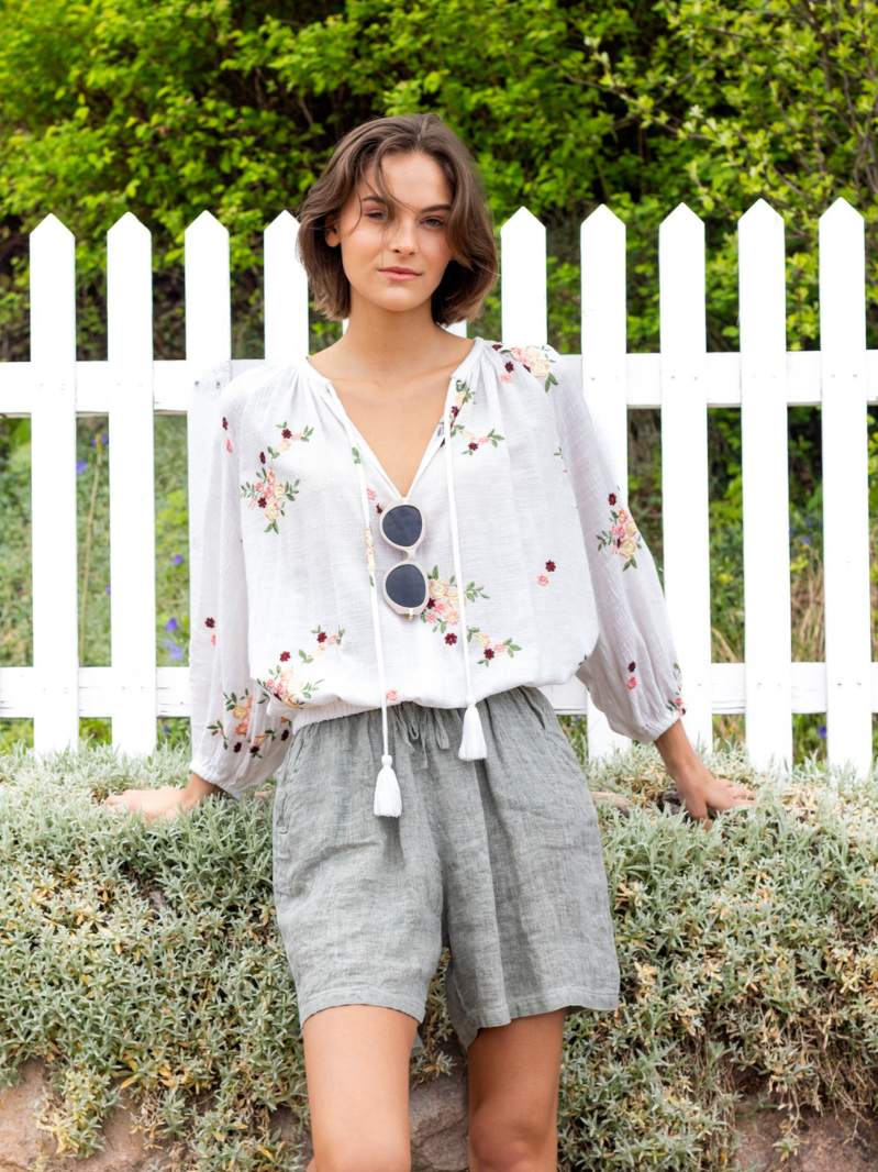 Embroidery blouse Creme