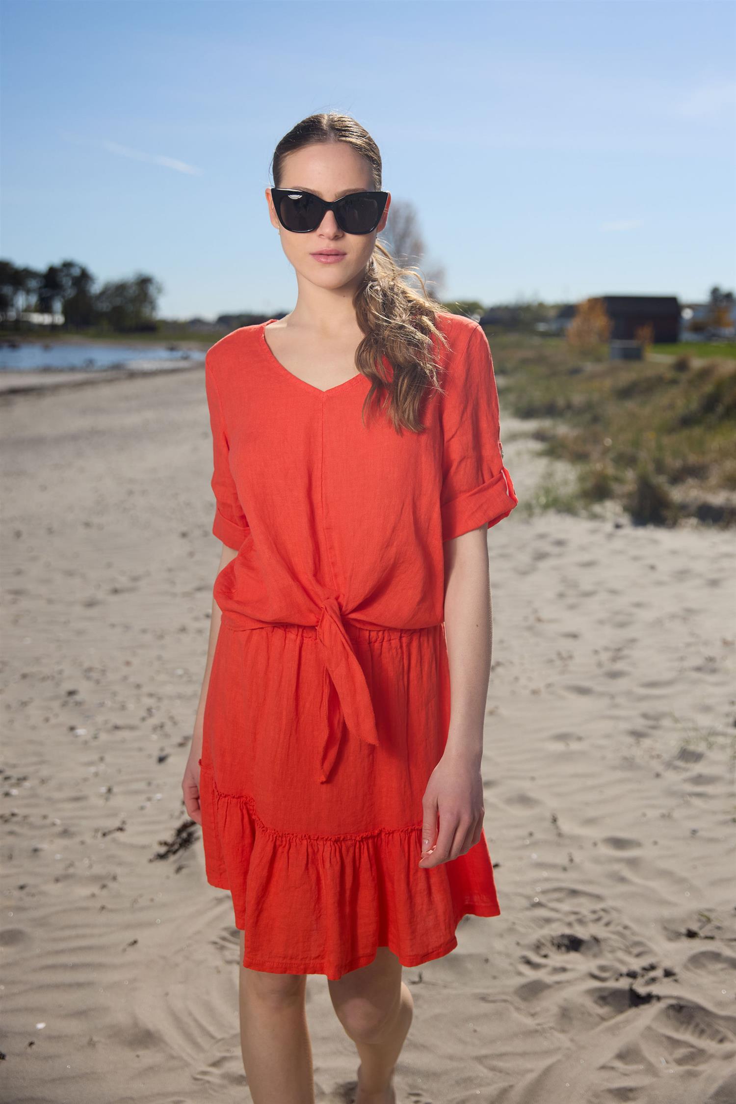 Short linen skirt Oransje